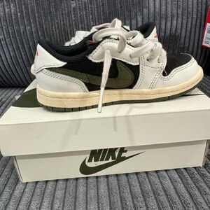 Nike Kids Sneakers - Black, Cream, and White